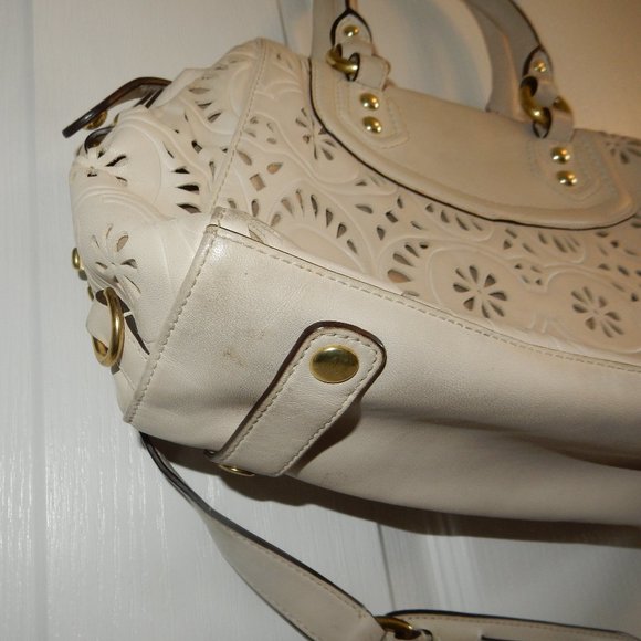 Coach eyelet purse - Picture 8 of 15